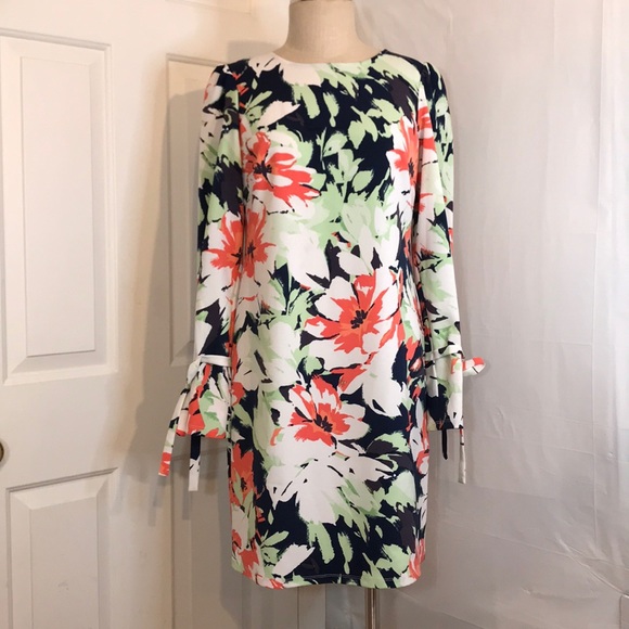 Nine West Dresses & Skirts - Worn Once size8 Nine West Floral Bell Sleeve Dress